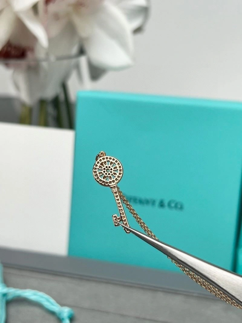 Modern Tiffany Necklaces 252861