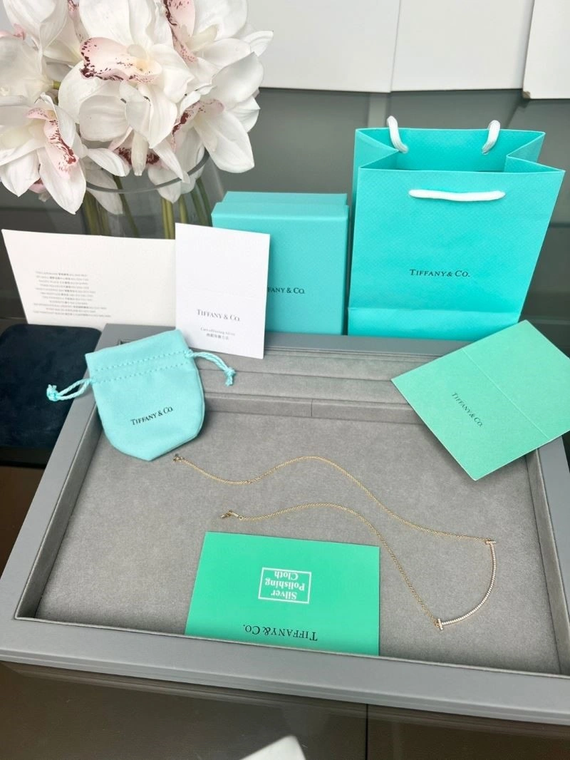 UrbanChic Tiffany Necklaces 252860