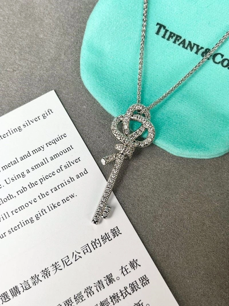 Tiffany Necklaces Seasonal 252837