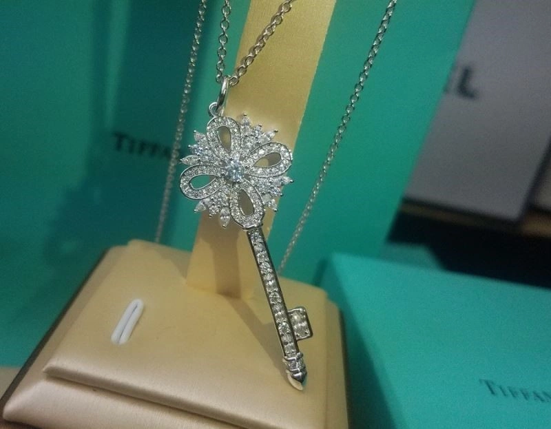 Tiffany Necklaces Breathable 252703