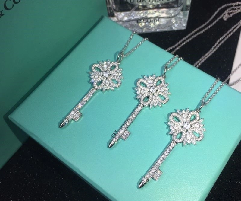 Tiffany Necklaces Breathable 252703