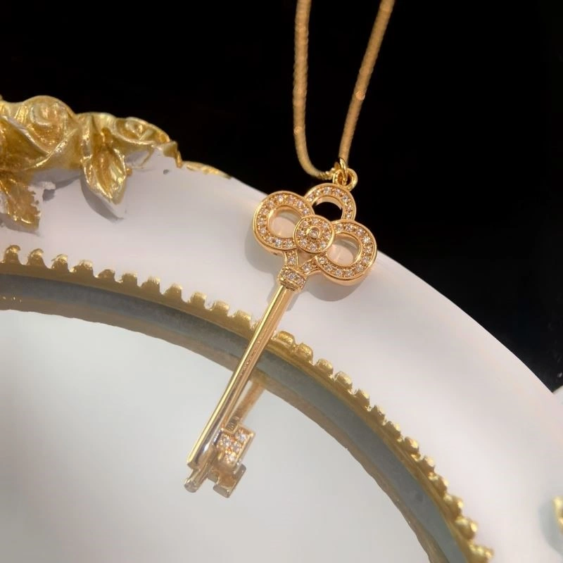 Tiffany Necklaces Classic 252693