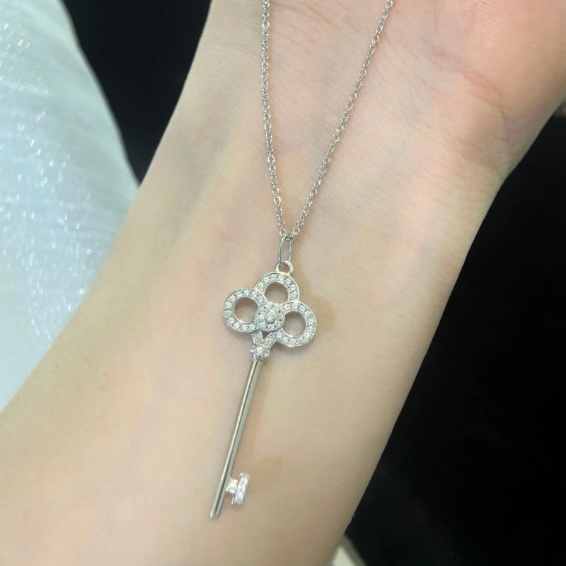 Tiffany Necklaces Classic 252693