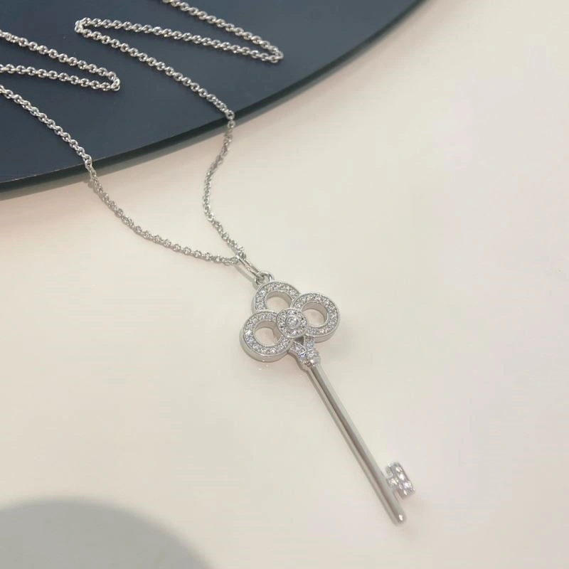 Tiffany Necklaces Classic 252693