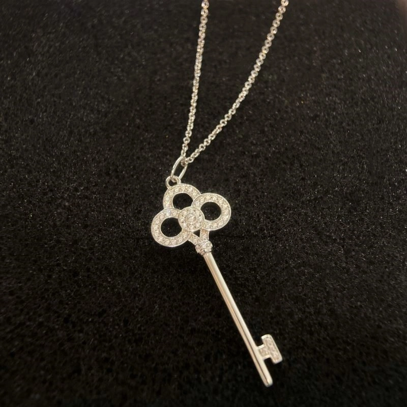 Tiffany Necklaces Classic 252693