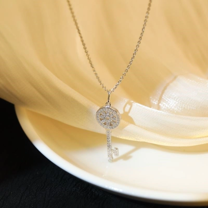 FreshLook Tiffany Necklaces 252702
