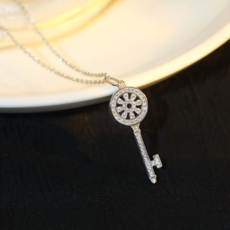 FreshLook Tiffany Necklaces 252702