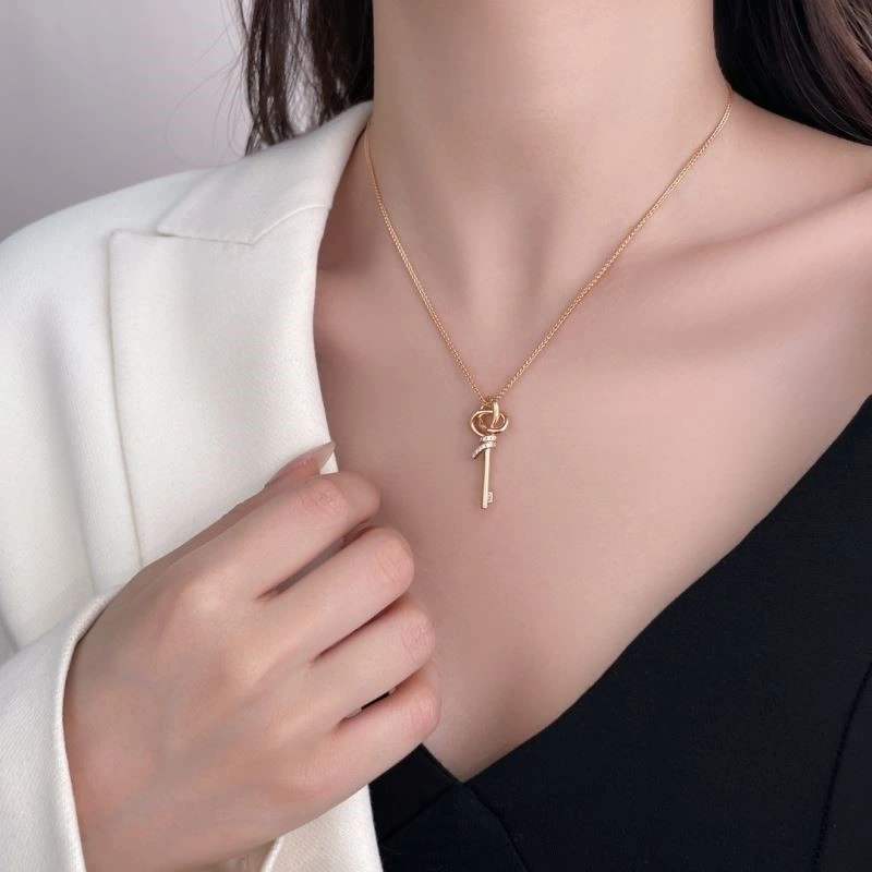 Supportive Tiffany Necklaces 252677