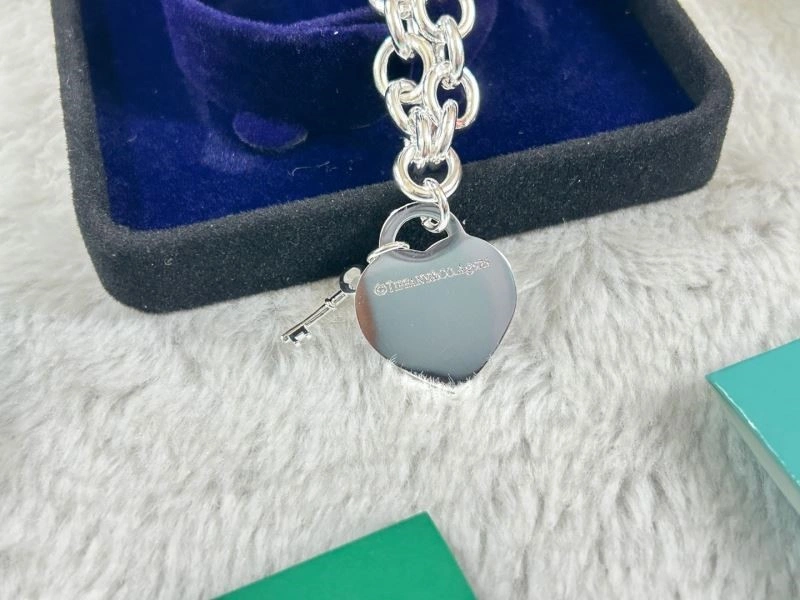 Trendsetting Tiffany Necklaces 252650