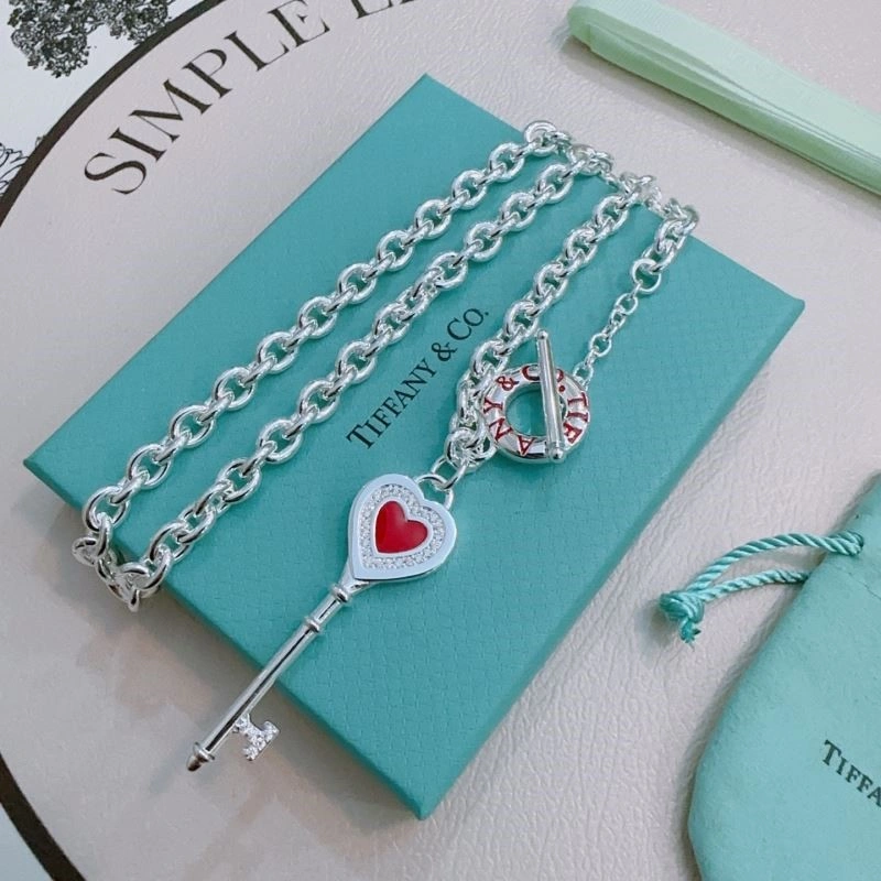 Minimalist Tiffany Necklaces 252649
