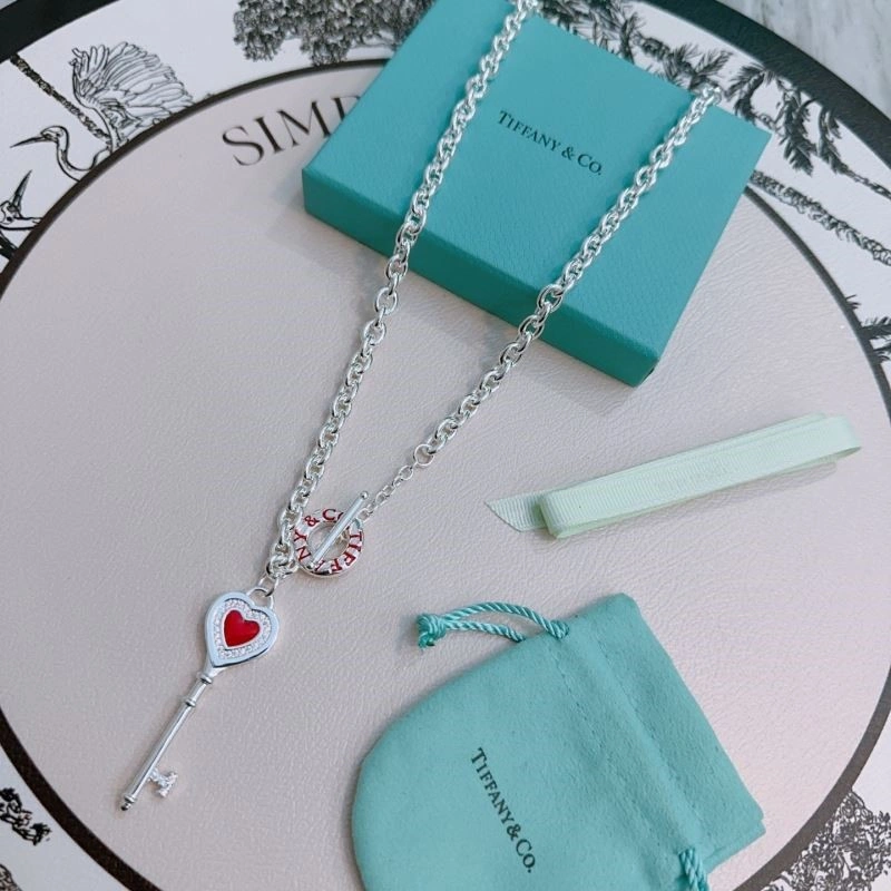 Minimalist Tiffany Necklaces 252649