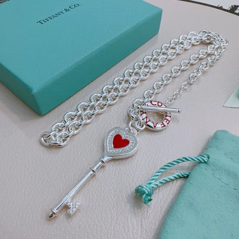 Minimalist Tiffany Necklaces 252649