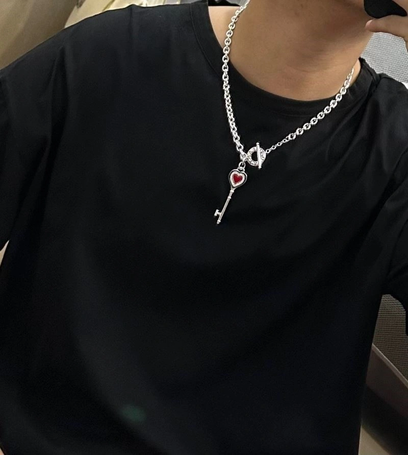 Minimalist Tiffany Necklaces 252649