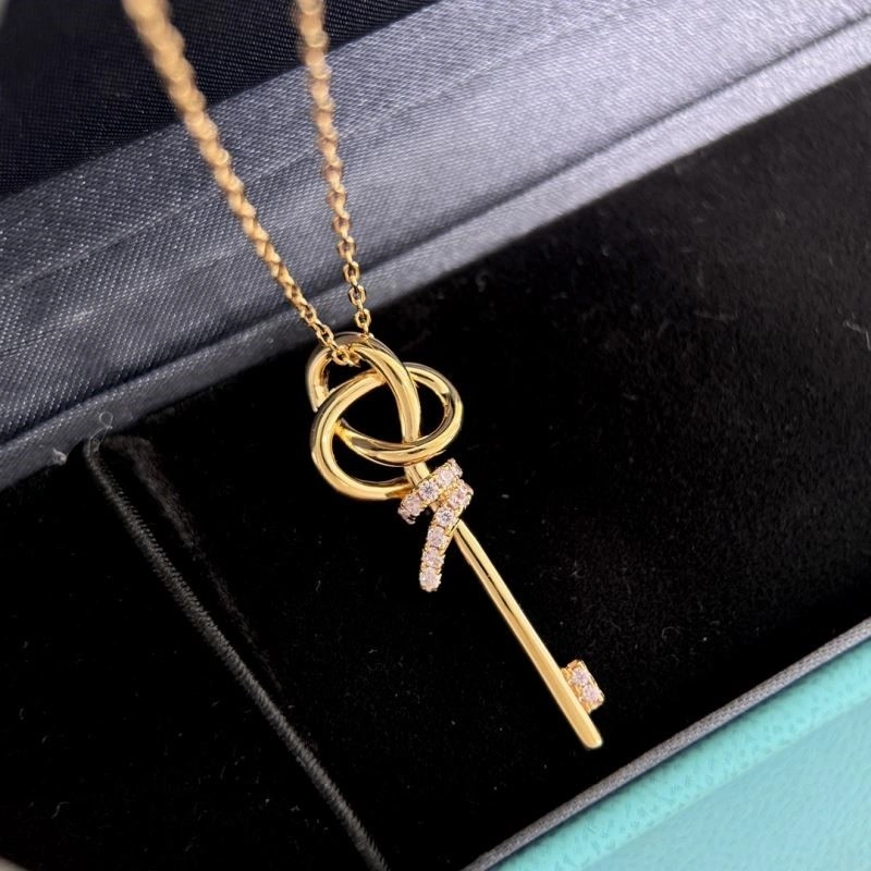 Tiffany Necklaces Vibrant 252651