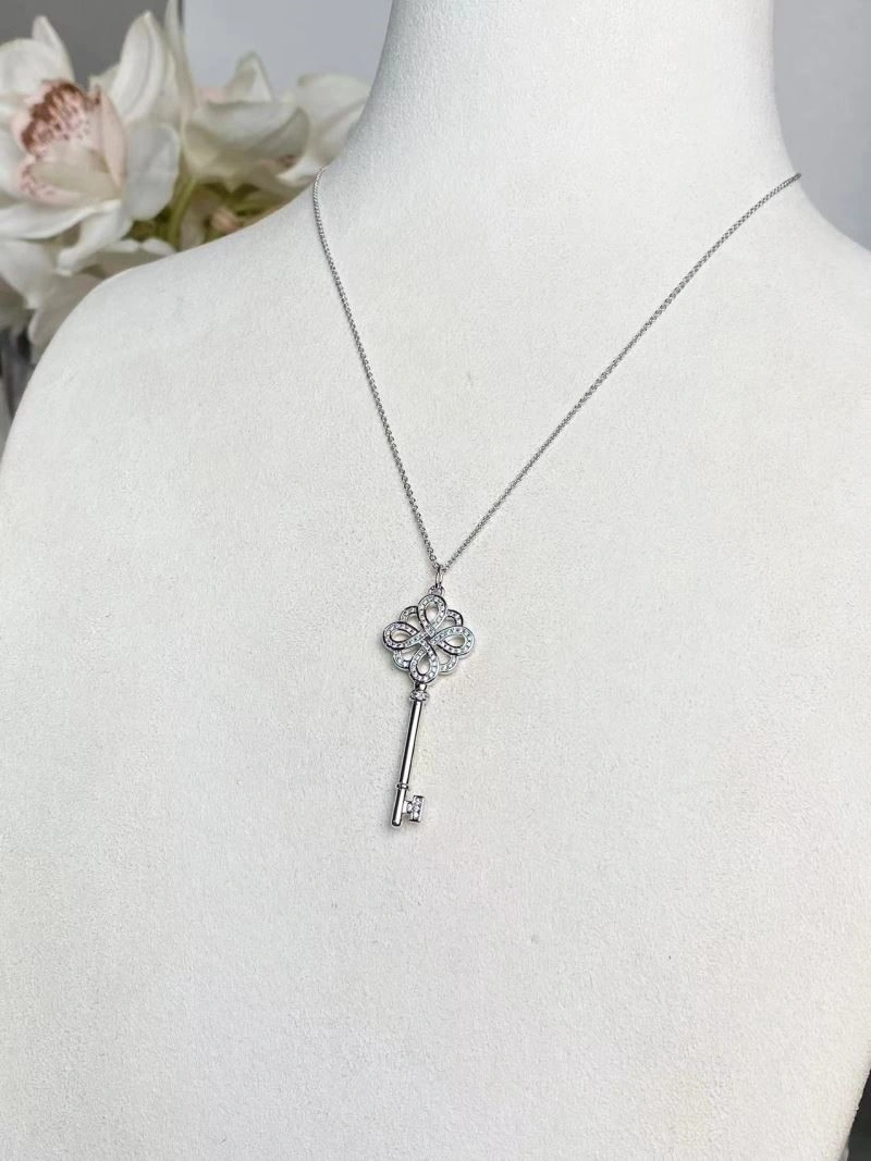 WaterResistant Tiffany Necklaces 252654