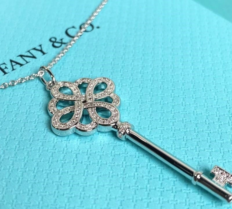 WaterResistant Tiffany Necklaces 252654