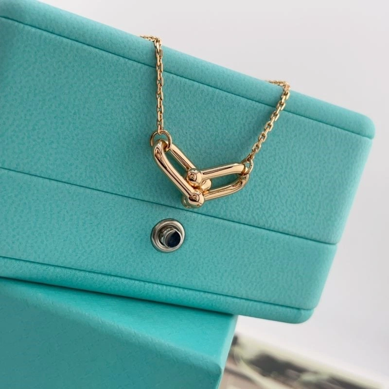 Tiffany Necklaces SoftTouch 252584