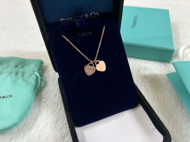 WaterResistant Tiffany Necklaces 252581