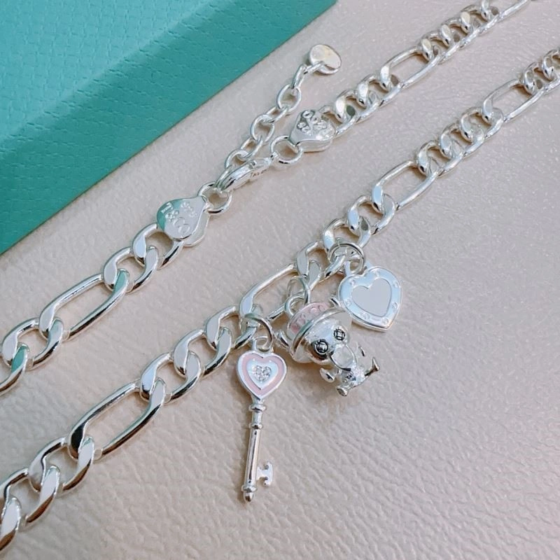 Tiffany Necklaces Supportive 252548