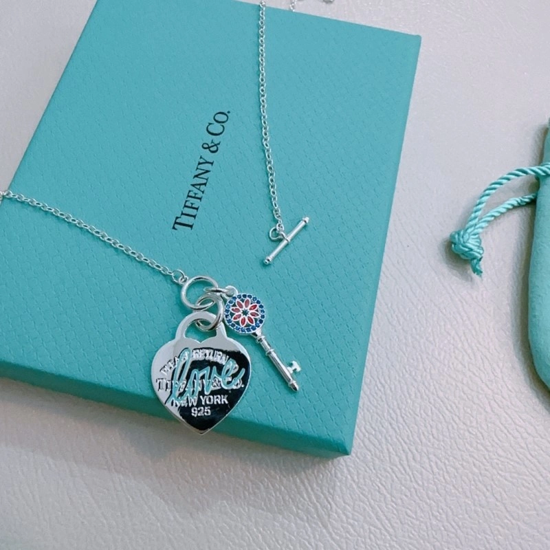 Tiffany Necklaces WeatherProof 252515