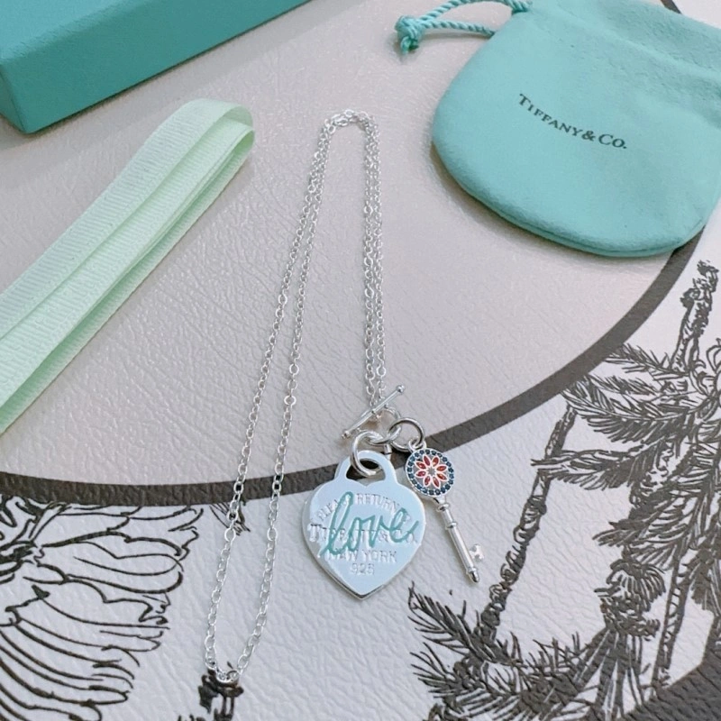 Tiffany Necklaces WeatherProof 252515