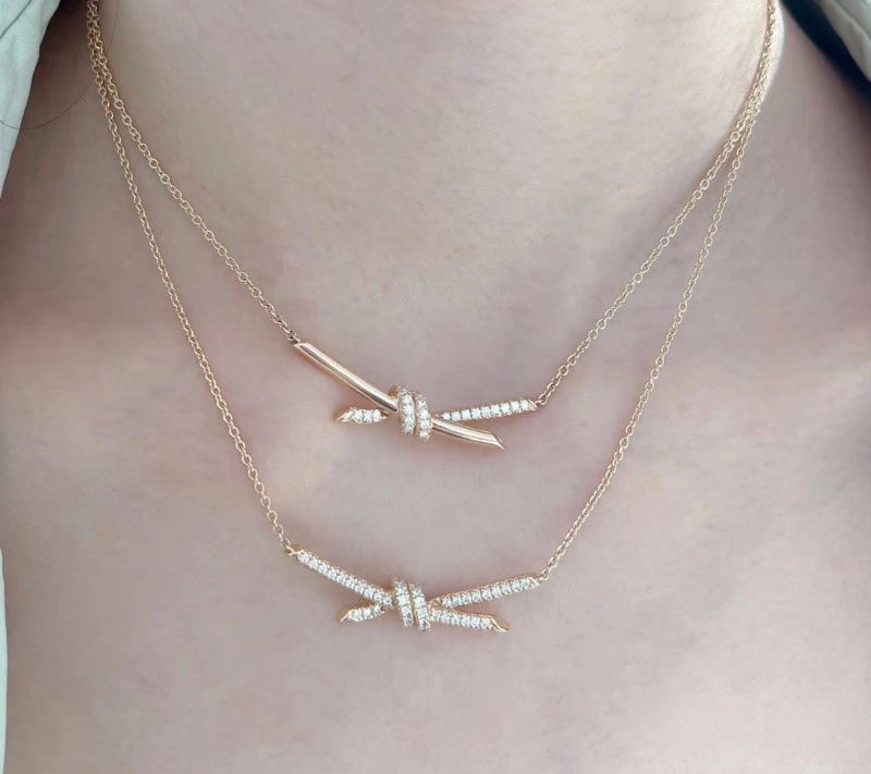 Tiffany Necklaces Vibrant 252537