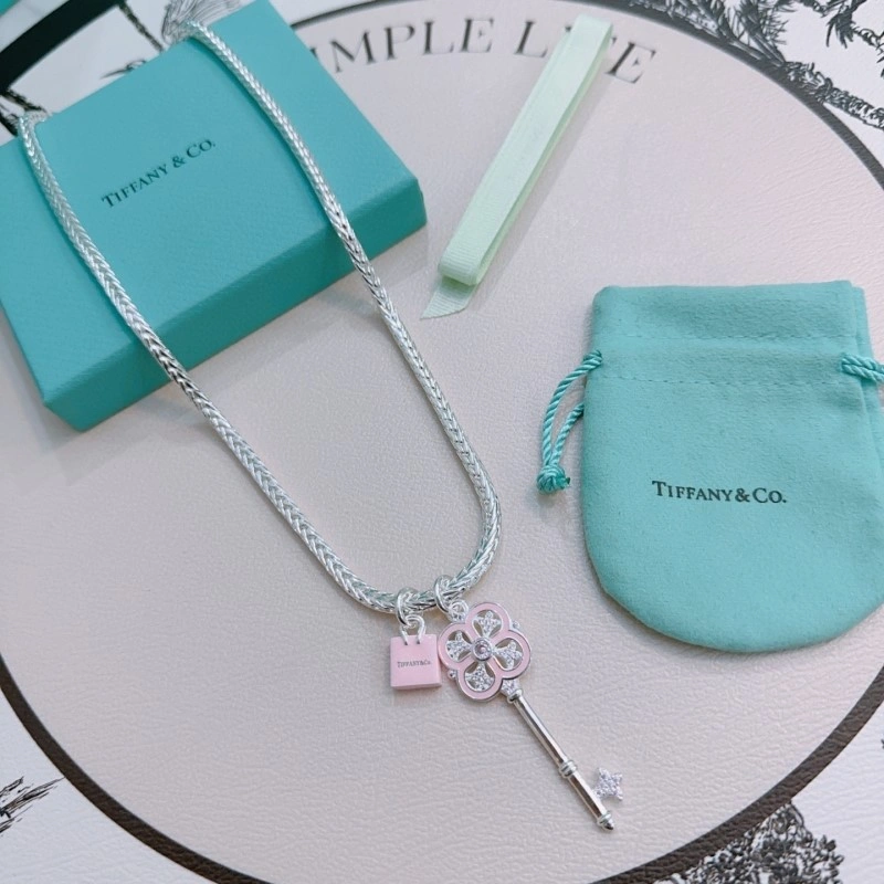 Tiffany Necklaces FlexibleFit 252530
