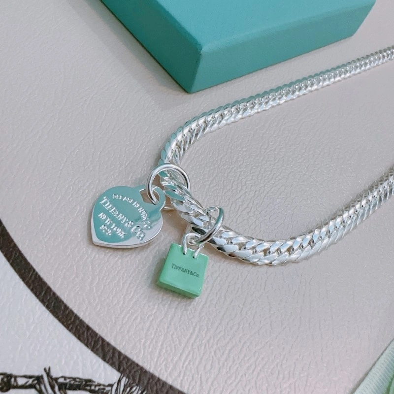 Tiffany Necklaces Resilient 252368