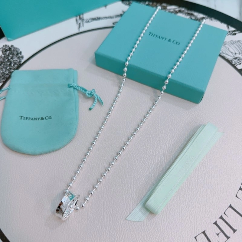 Tiffany Necklaces Vibrant 252345
