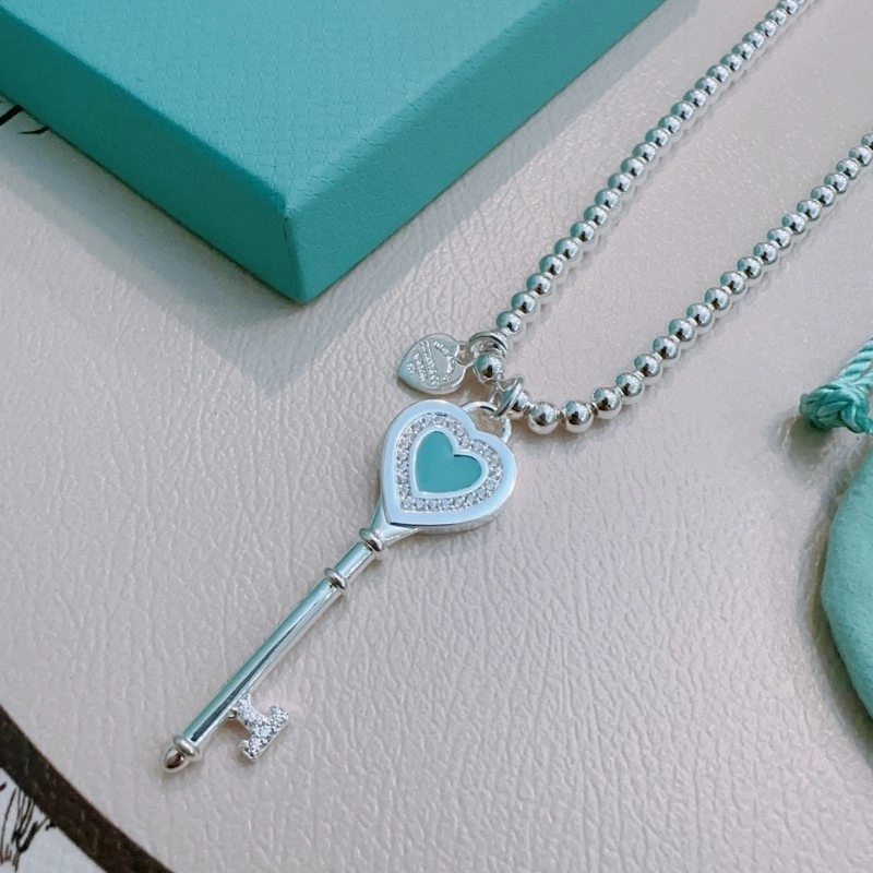 Tiffany Necklaces Classic 252336