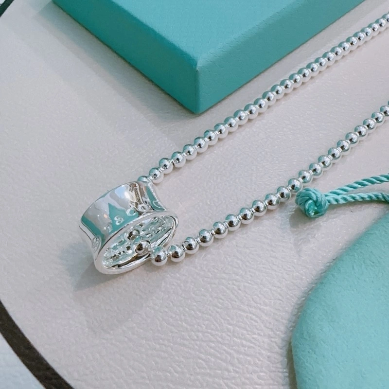 Tiffany Necklaces Effortless 252326