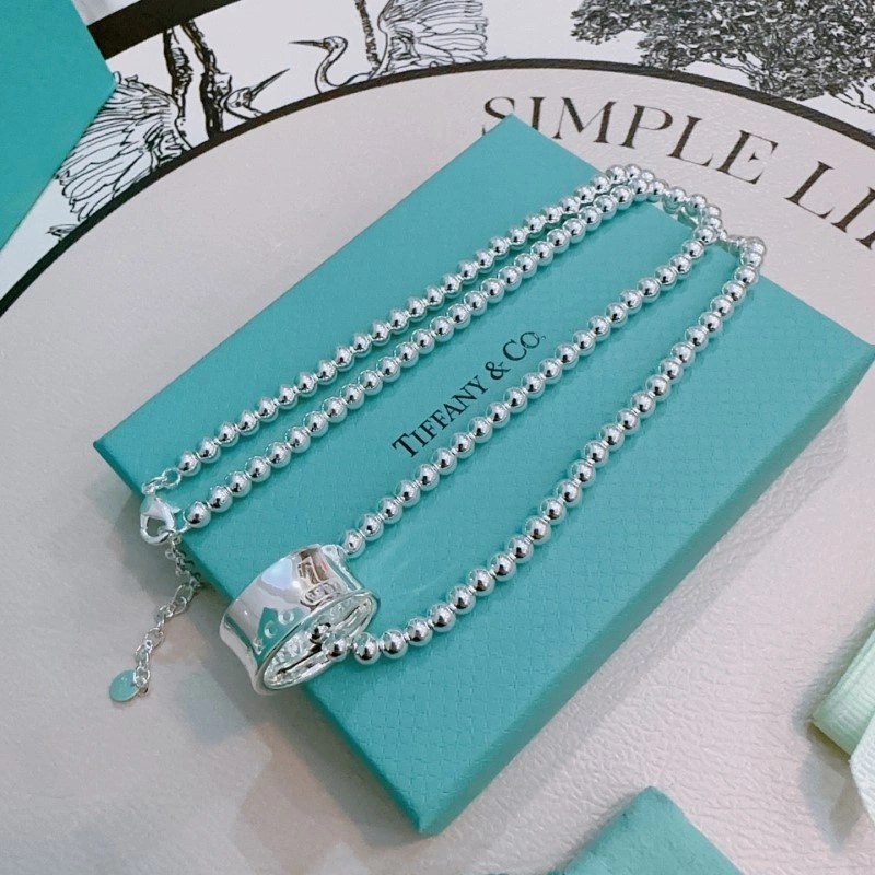 Tiffany Necklaces Effortless 252326