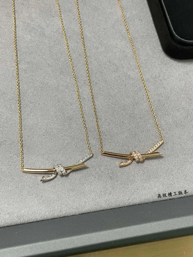 Tiffany Necklaces Lightweight 252317