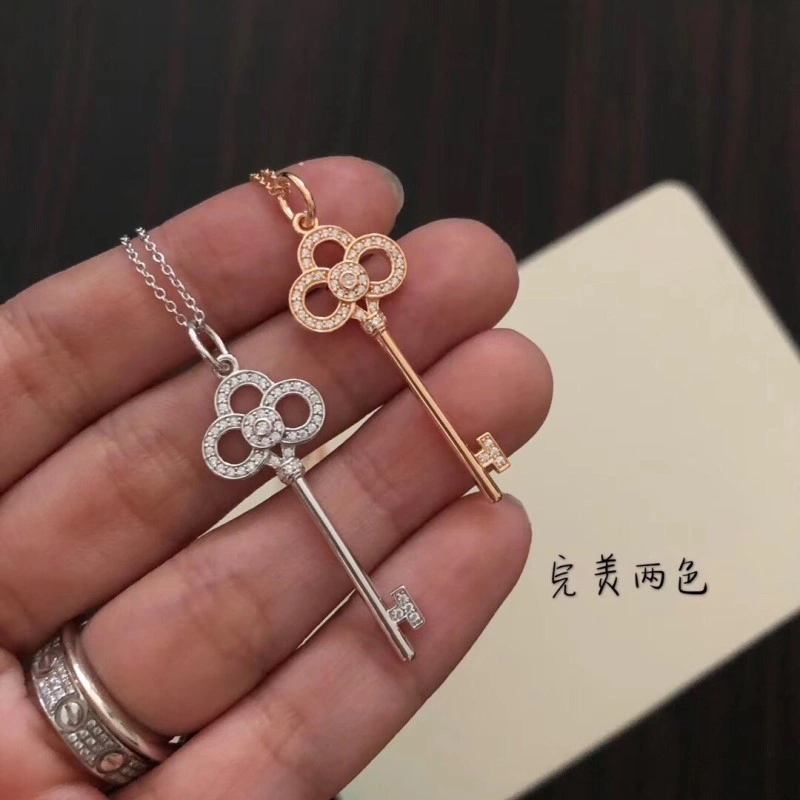 Tiffany Necklaces Sleek 252320