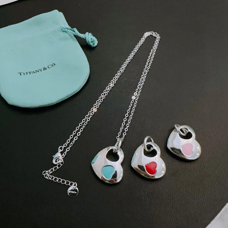 Classic Tiffany Necklaces 252310