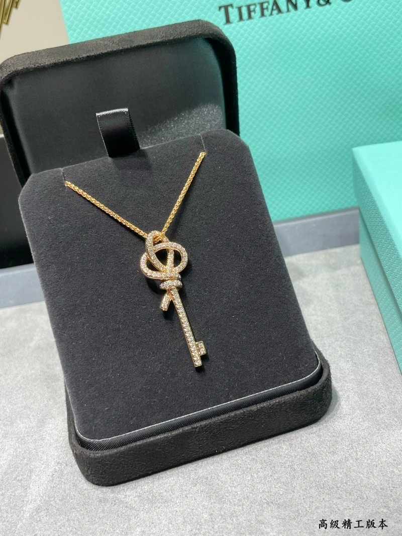 Comfortable Tiffany Necklaces 252332