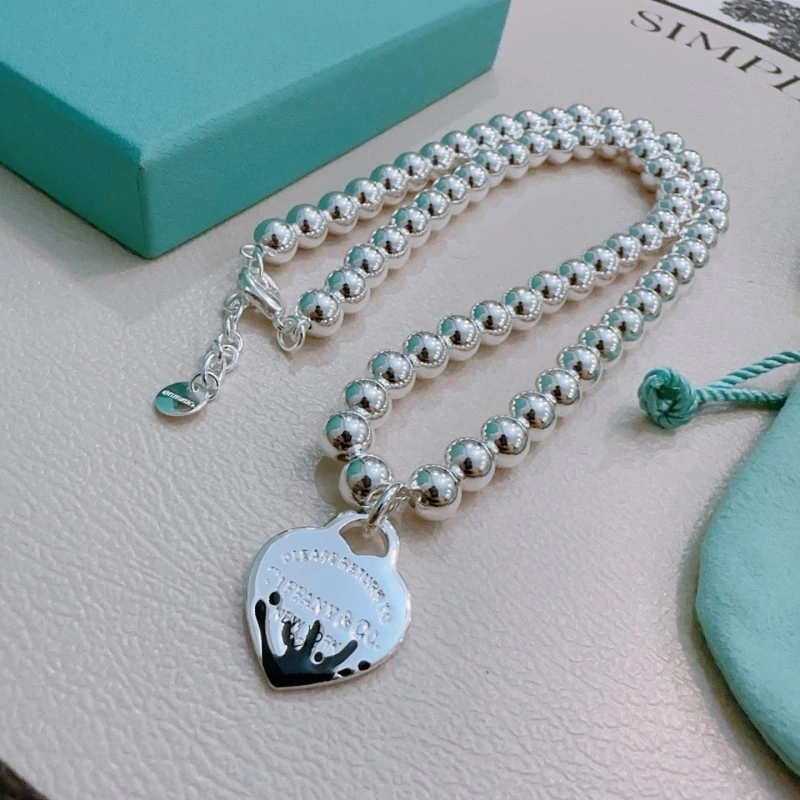Tiffany Necklaces Classic 252302