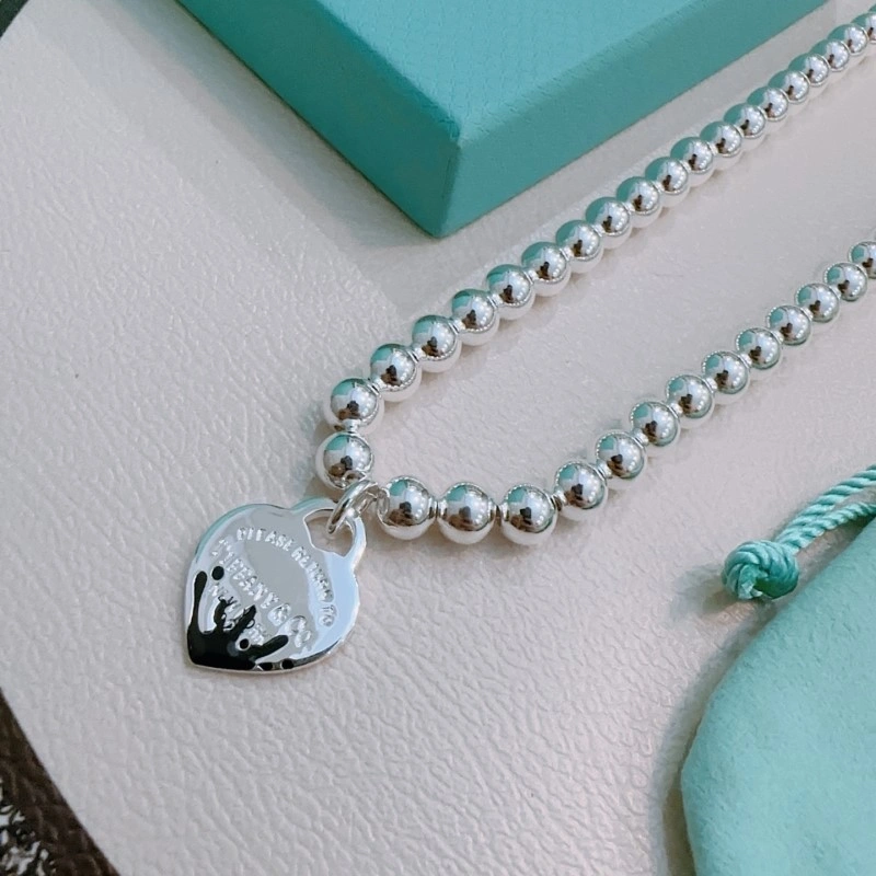 Tiffany Necklaces Classic 252302