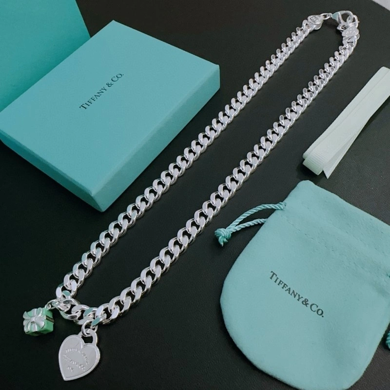 Tiffany Necklaces Timeless 252301