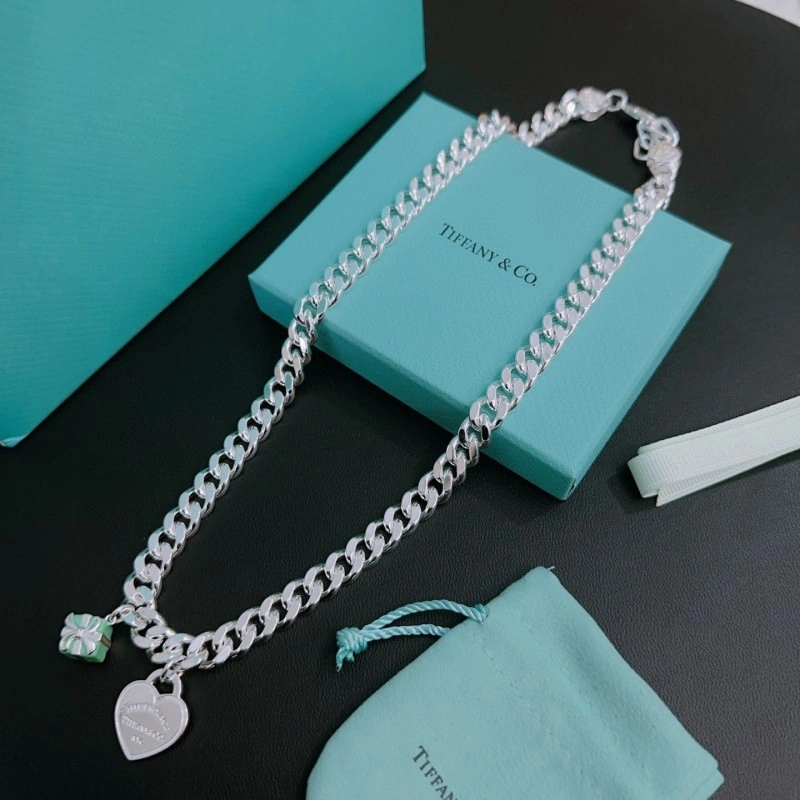 Tiffany Necklaces Timeless 252301