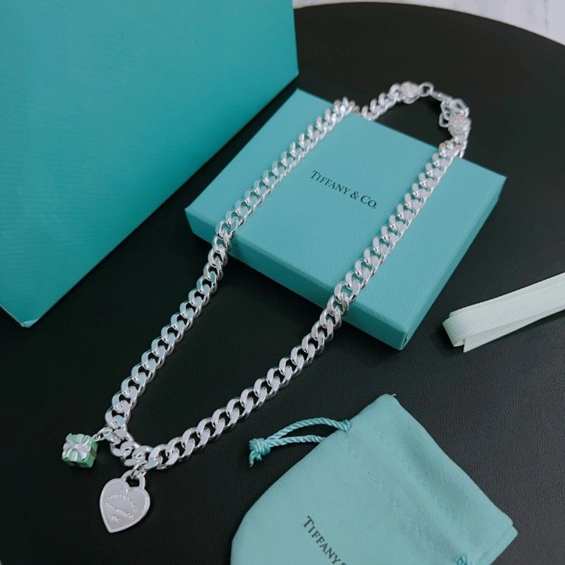 Tiffany Necklaces Timeless 252301