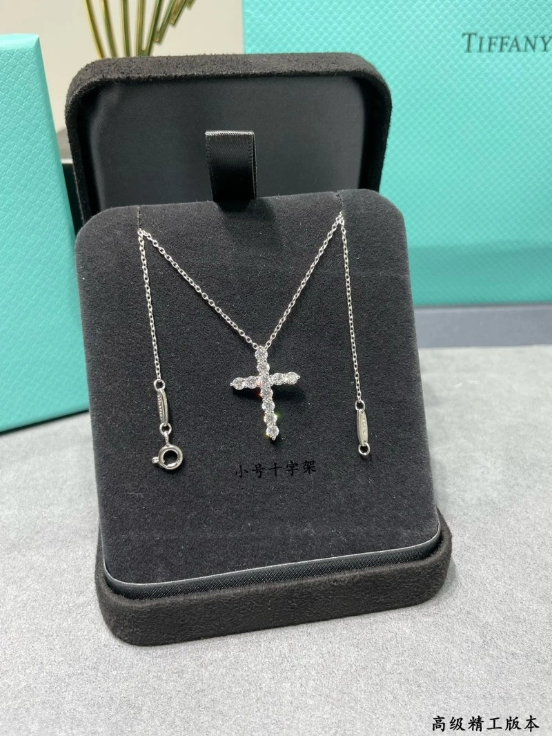 Tiffany Necklaces ComfortFit 252264