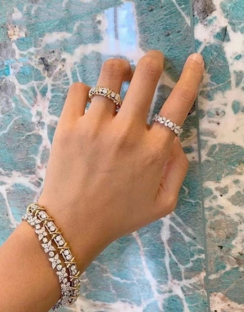 Supportive Tiffany Rings 253698