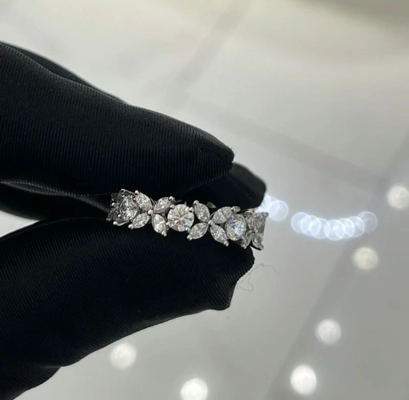 Supportive Tiffany Rings 253698