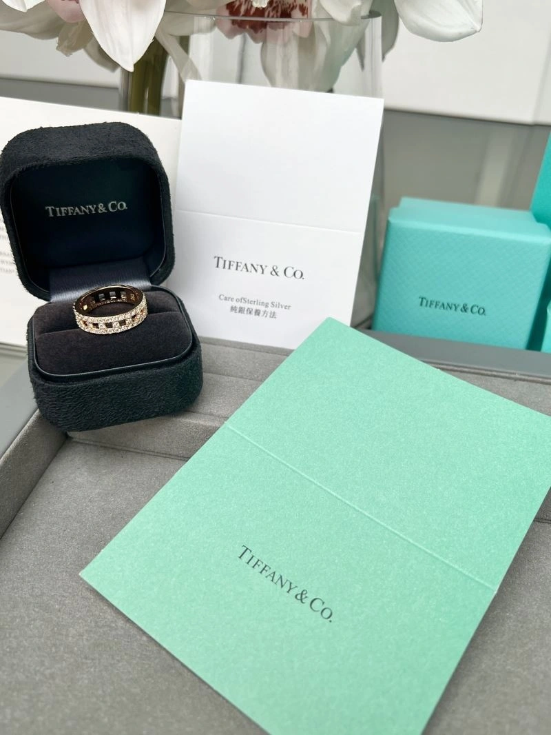 Vibrant Tiffany Rings 253680