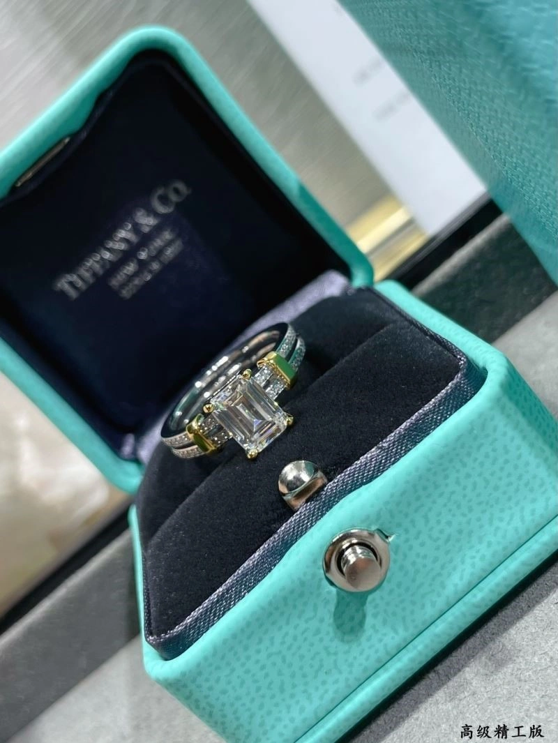 Tiffany Rings Snug 252916