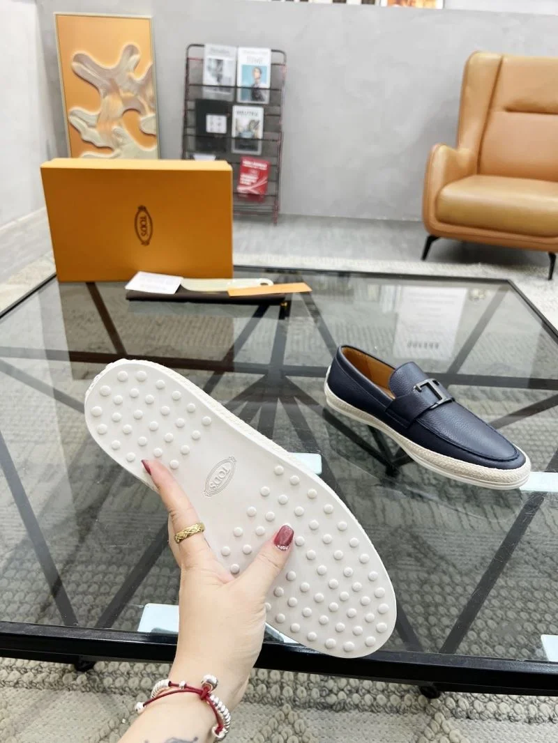 Sleek Tods Shoes 3940