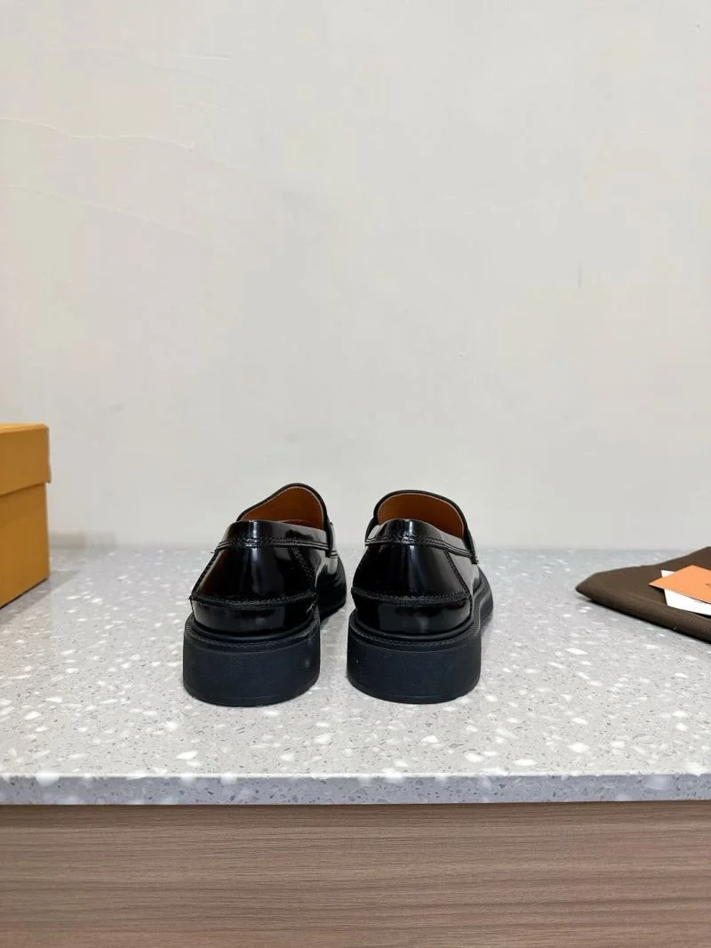 Resilient Tods Shoes 7148