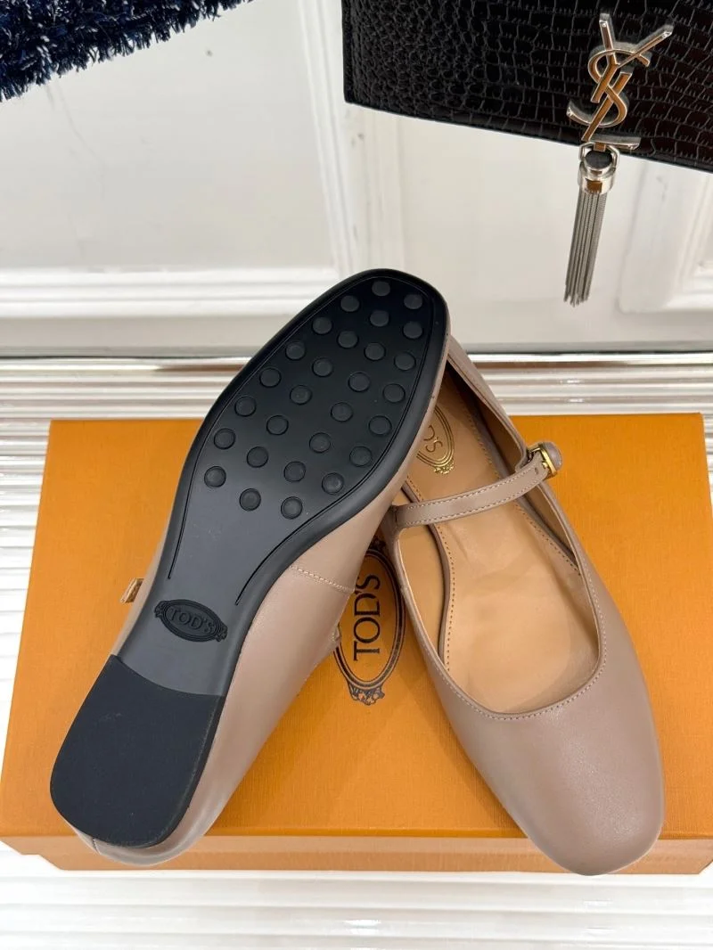 MoistureWicking Tods Shoes 7149