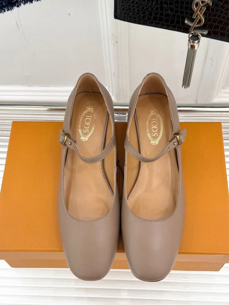 Tods Shoes Sleek 7167